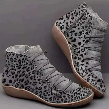 Yeni Marka kadın yarım çizmeler 2022 Casual Kadın Kışlık Botlar Leopar Baskı Takozlar Düz Patik Sıcak kadın ayakkabısı Botas De Mujer