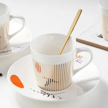 Yeni Dinamik Ayna Yansıma Fincan Kupa 250 ~ 300 ml Ev Drinkware Yaratıcı Seramik Anamorfik Fincan Kahve çay seti Ilginç Hediye