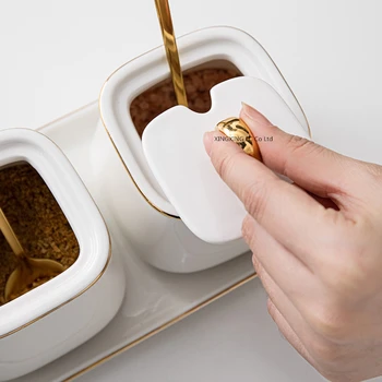 Japon tuzluk Baharat Kutusu Beyaz Altın Seramik Baharat Kavanoz kapaklı Mutfak Pişirme Gıda Dağıtıcı Saklama Kabı