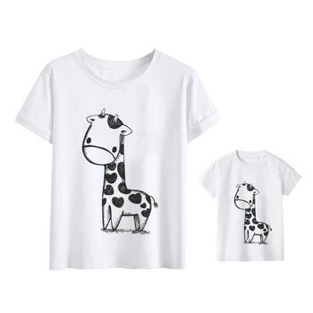 Erkek bebek Giysileri Güzel T-shirt Kawaii Aile Bak Zürafa Anne ve Kızı Elbise T shirt Baba ve Oğul Giysileri Tshirt