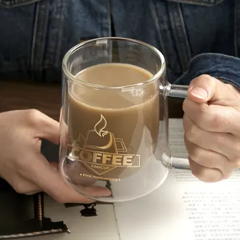 Yaratıcı cam bardak çift katmanlı kahve fincanı kupa Avrupa tarzı drinkware kolu ile Şeffaf süt kupa yalıtımlı çay fincanı